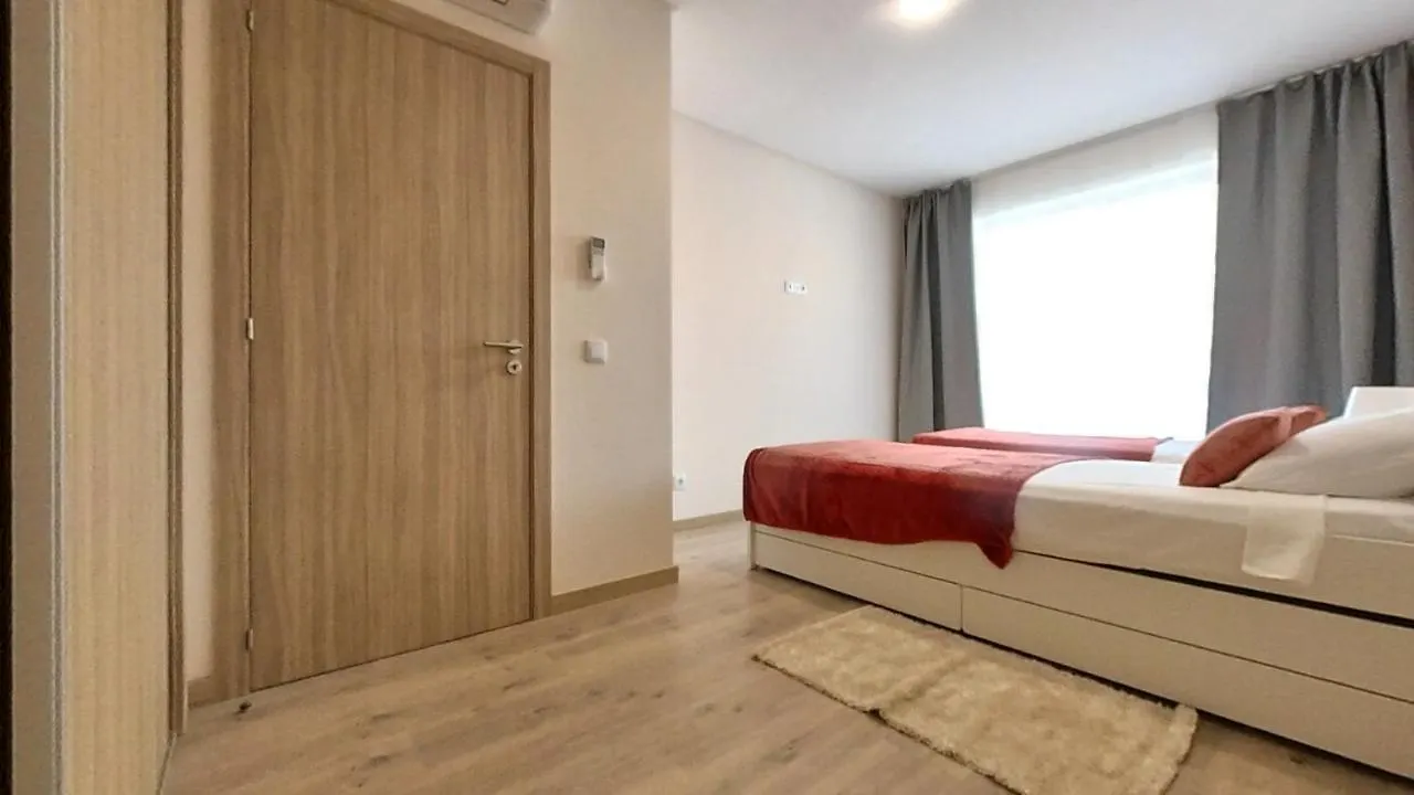 Elite Residence 2B Portimao 0*,